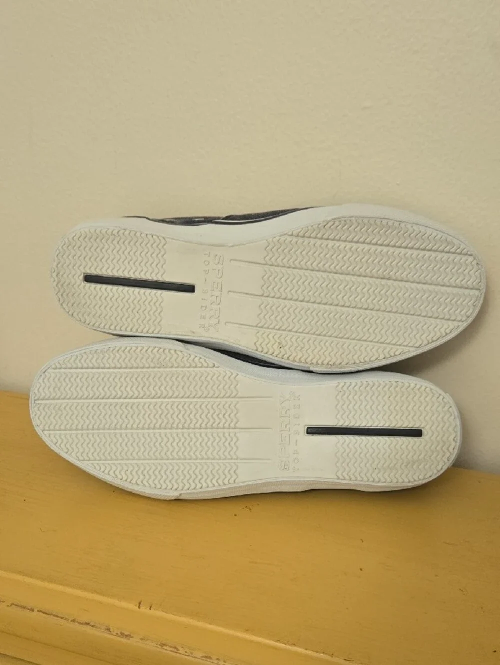 Sperry Men's Dark Navy Canvas Low-Top Sneakers
